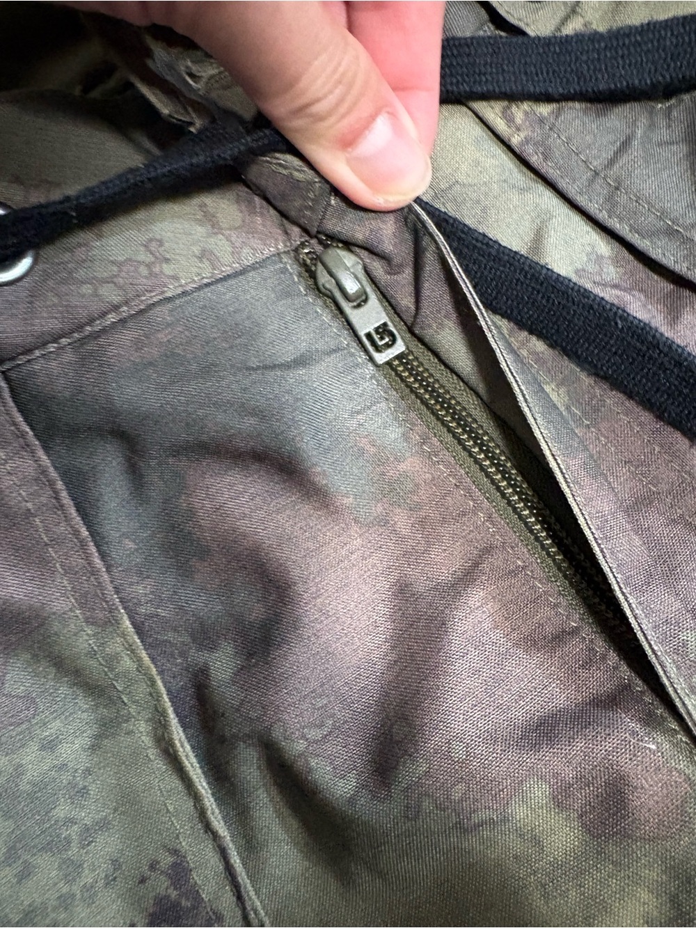BURTON DRYRIDE Camo Snowboard Pants Ski Pants Size S - Picture 4 of 9